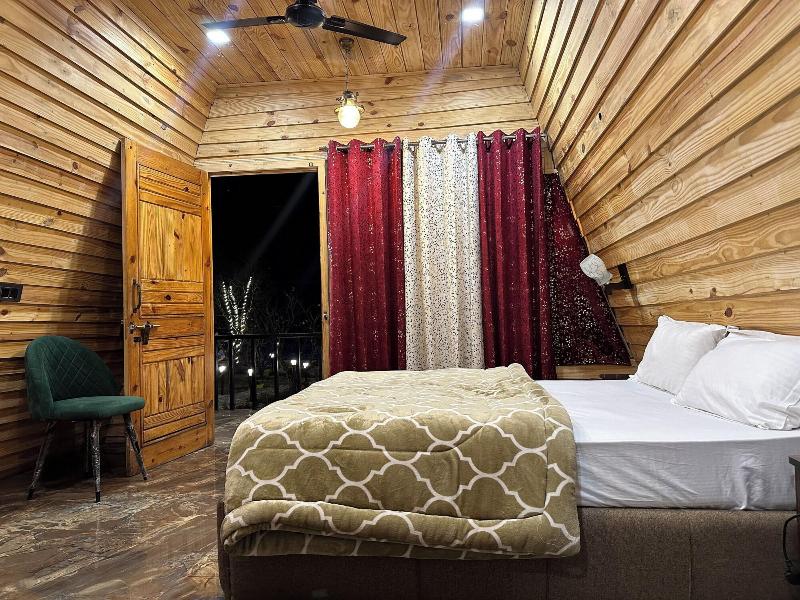 Cabana Riverside Resort image