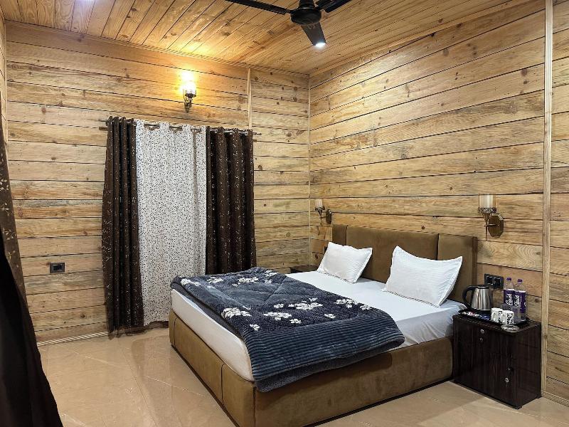 Cabana Riverside Resort image