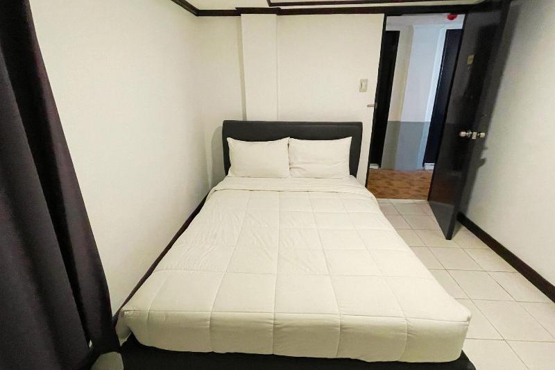 Bluewing Hotel Angeles Powered By Cocotel image