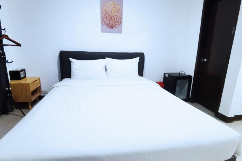 Bluewing Hotel Angeles Powered By Cocotel image