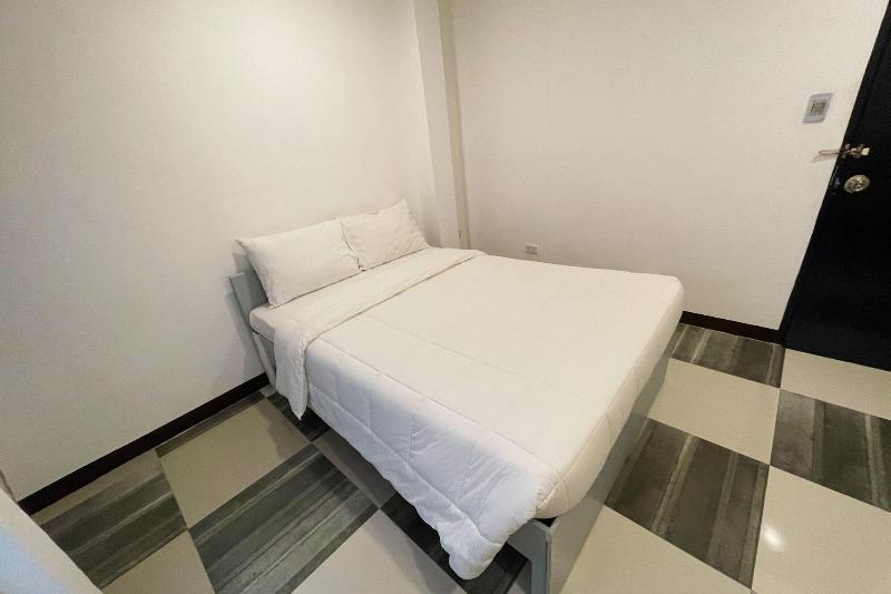 Bluewing Hotel Angeles Powered By Cocotel image