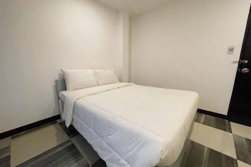 Bluewing Hotel Angeles Powered By Cocotel image