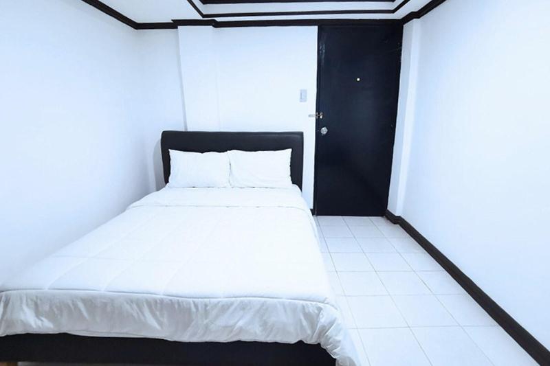 Bluewing Hotel Angeles Powered By Cocotel image
