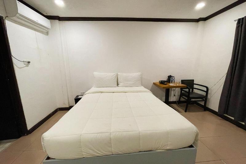 Bluewing Hotel Angeles Powered By Cocotel image