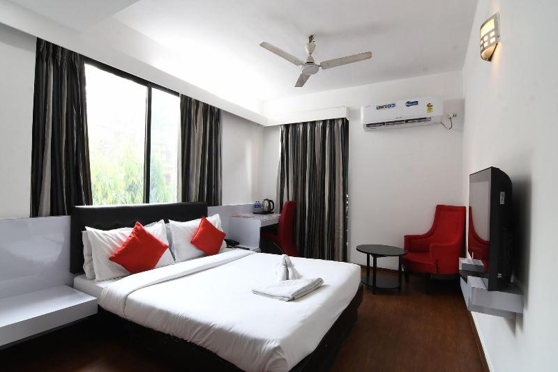 Hotel Ballygunge Luxury image