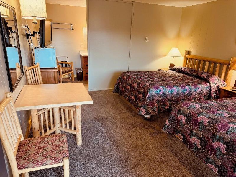 Ho Hum Motel image