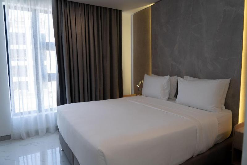 Delamar Hotel image