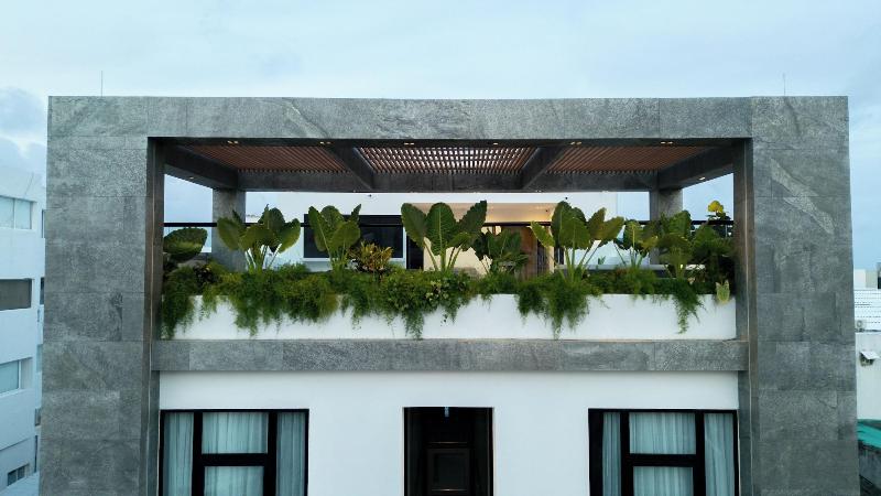 Delamar Hotel image