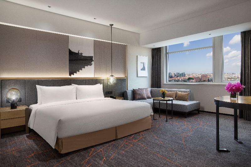 Crowne Plaza Shanghai Fudan image