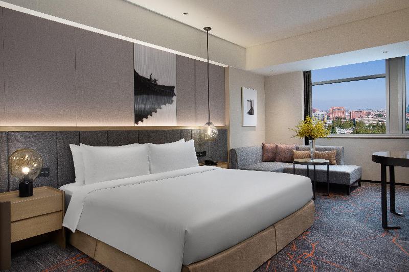 Crowne Plaza Shanghai Fudan image