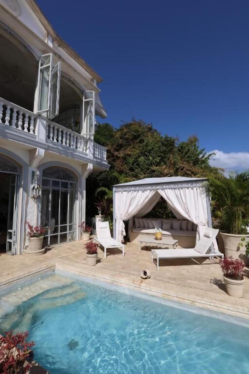 Villa Caprichosa image