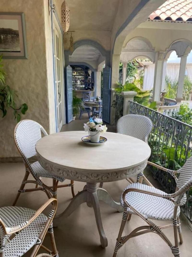 Villa Caprichosa image
