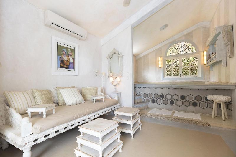 Villa Caprichosa image