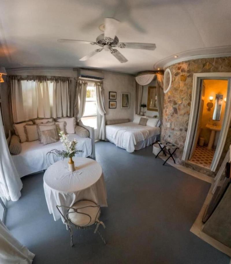Villa Caprichosa image