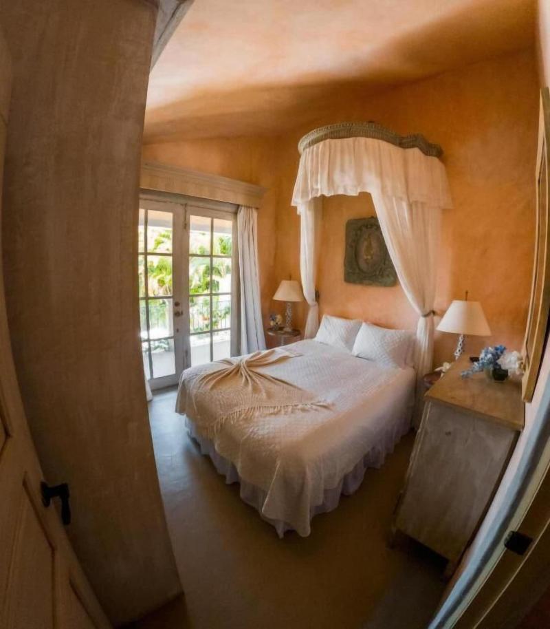 Villa Caprichosa image