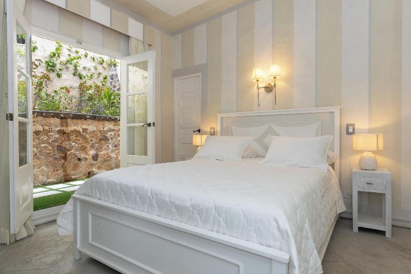Villa Caprichosa image