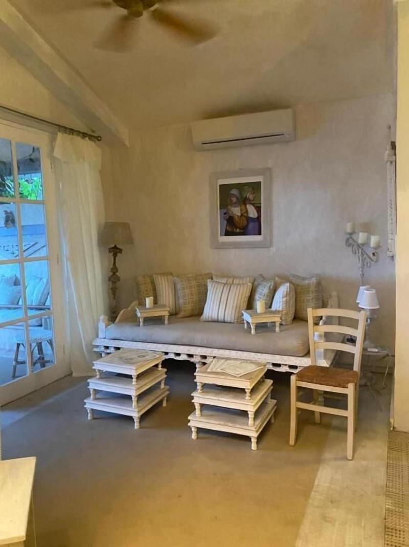 Villa Caprichosa image