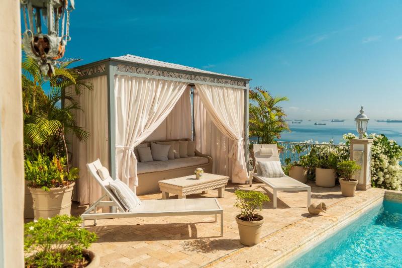 Villa Caprichosa image