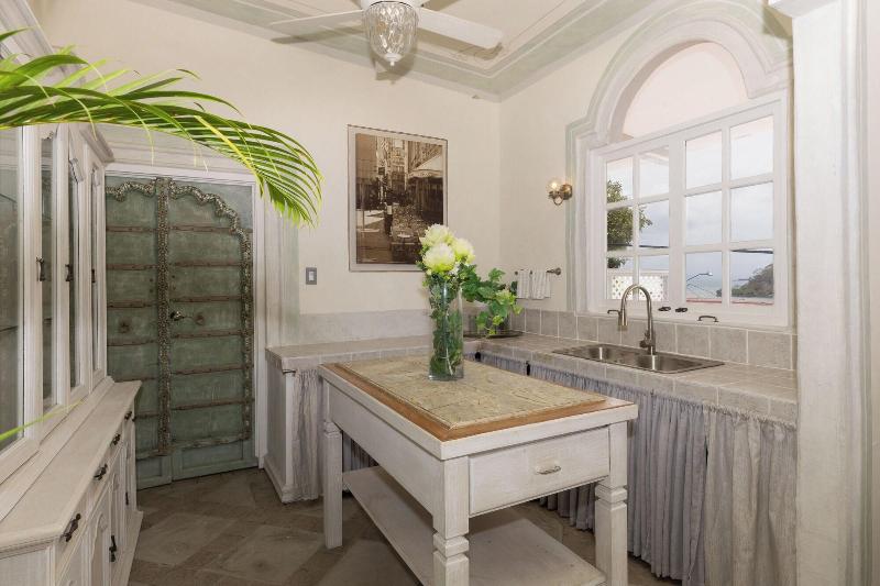 Villa Caprichosa image