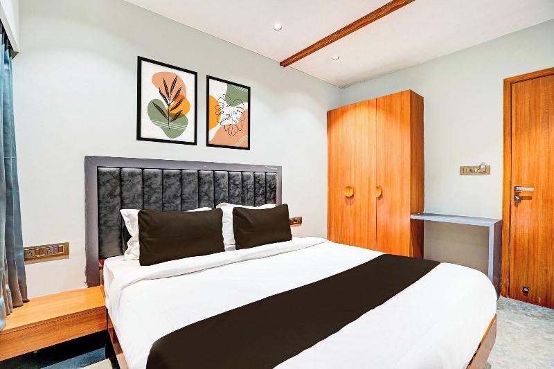 Hotel Relax Inn image