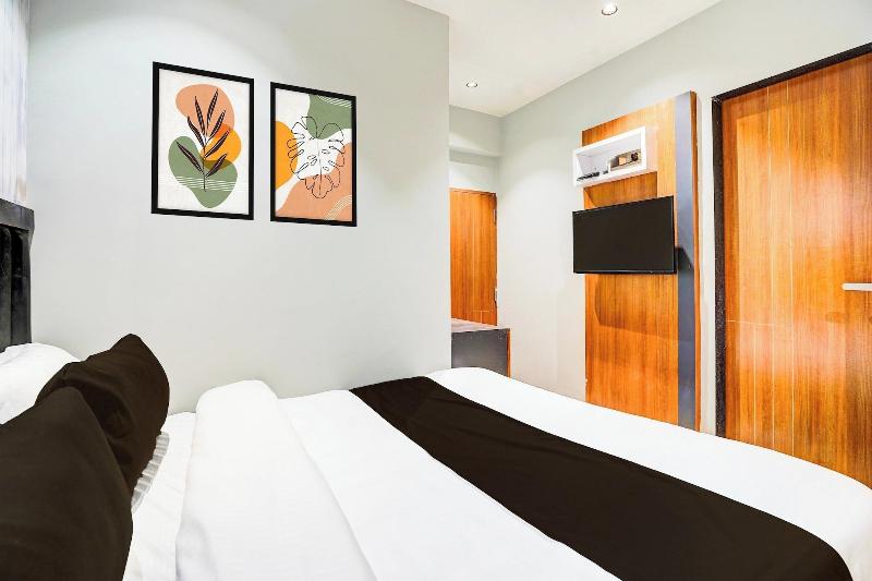 Hotel Relax Inn image