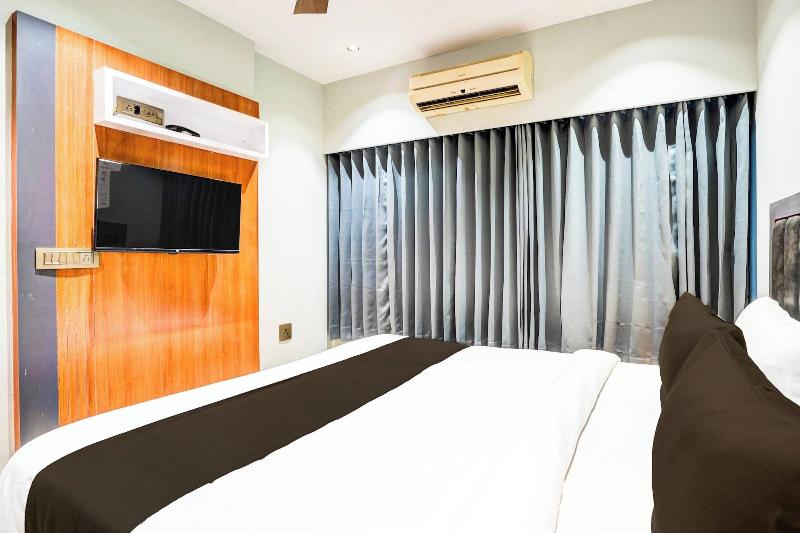 Hotel Relax Inn image