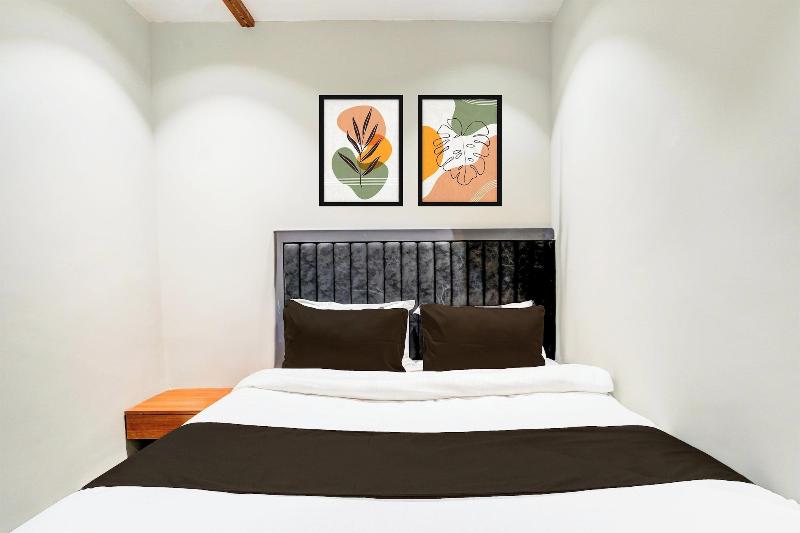 Hotel Relax Inn image
