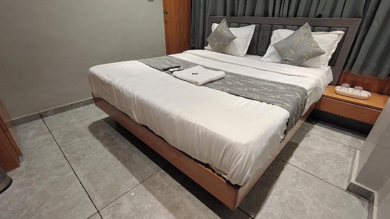 Hotel Relax Inn image