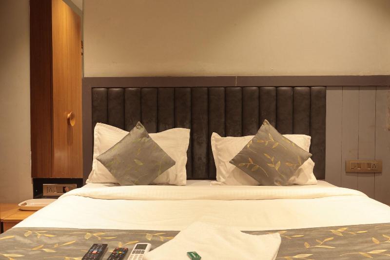 Hotel Relax Inn image