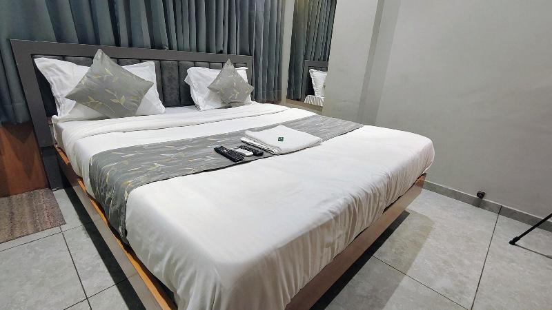 Hotel Relax Inn image