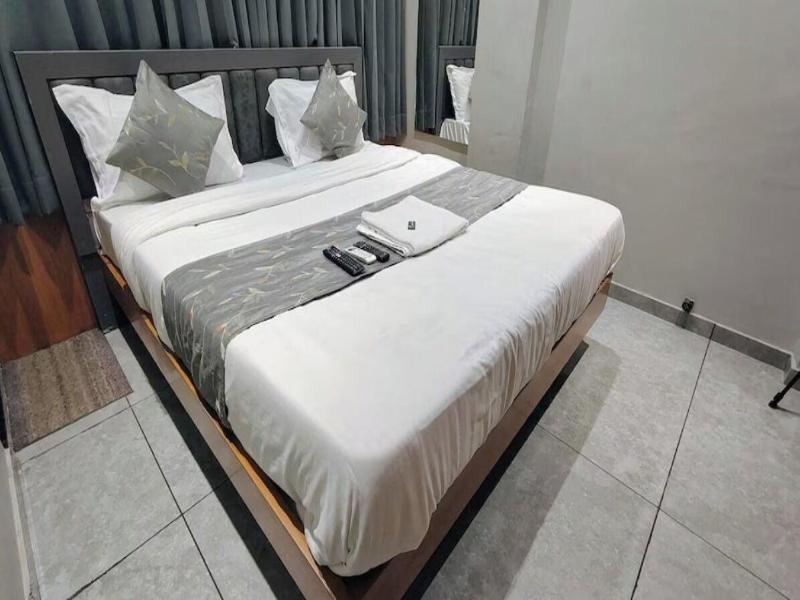 Hotel Relax Inn image