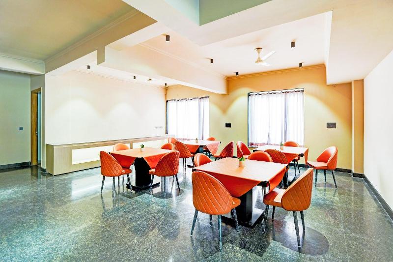 Hotel Royal City image