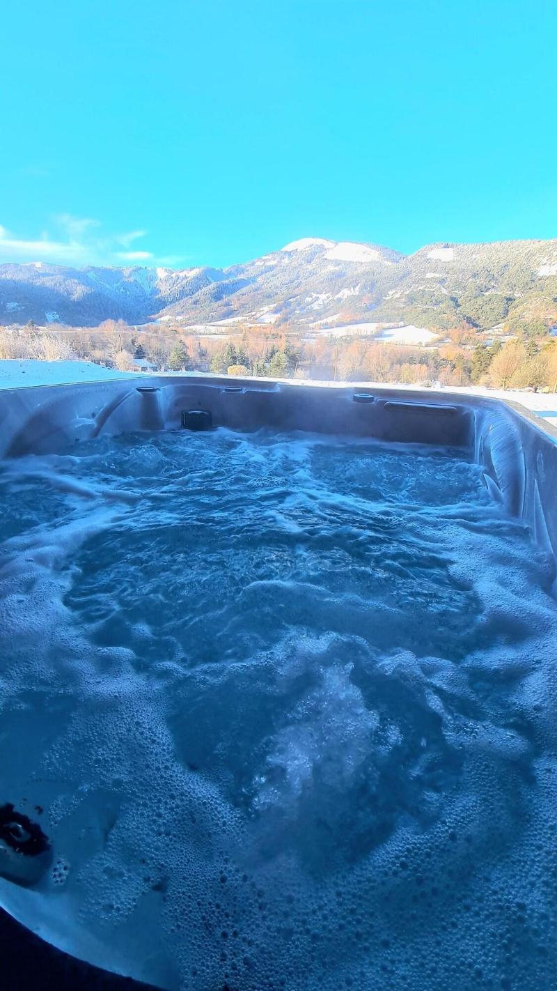 Charda Spa image