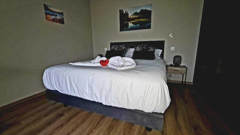 Charda Spa image