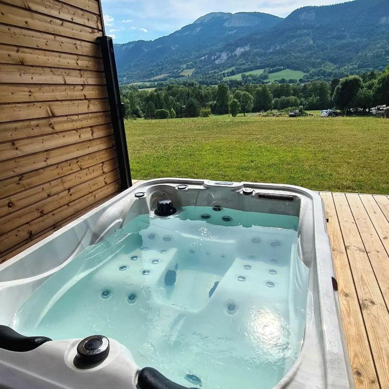 Charda Spa image