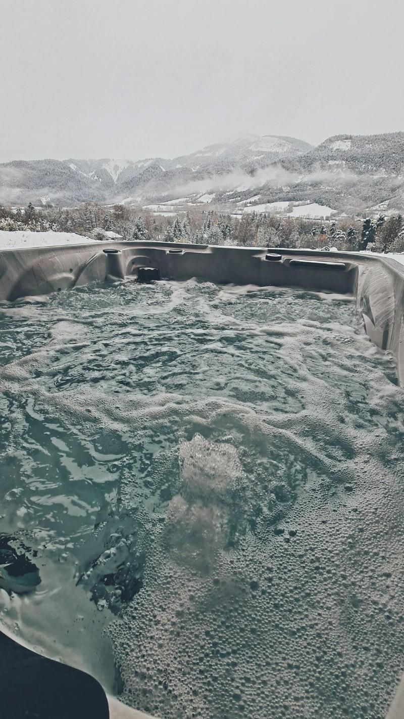 Charda Spa image