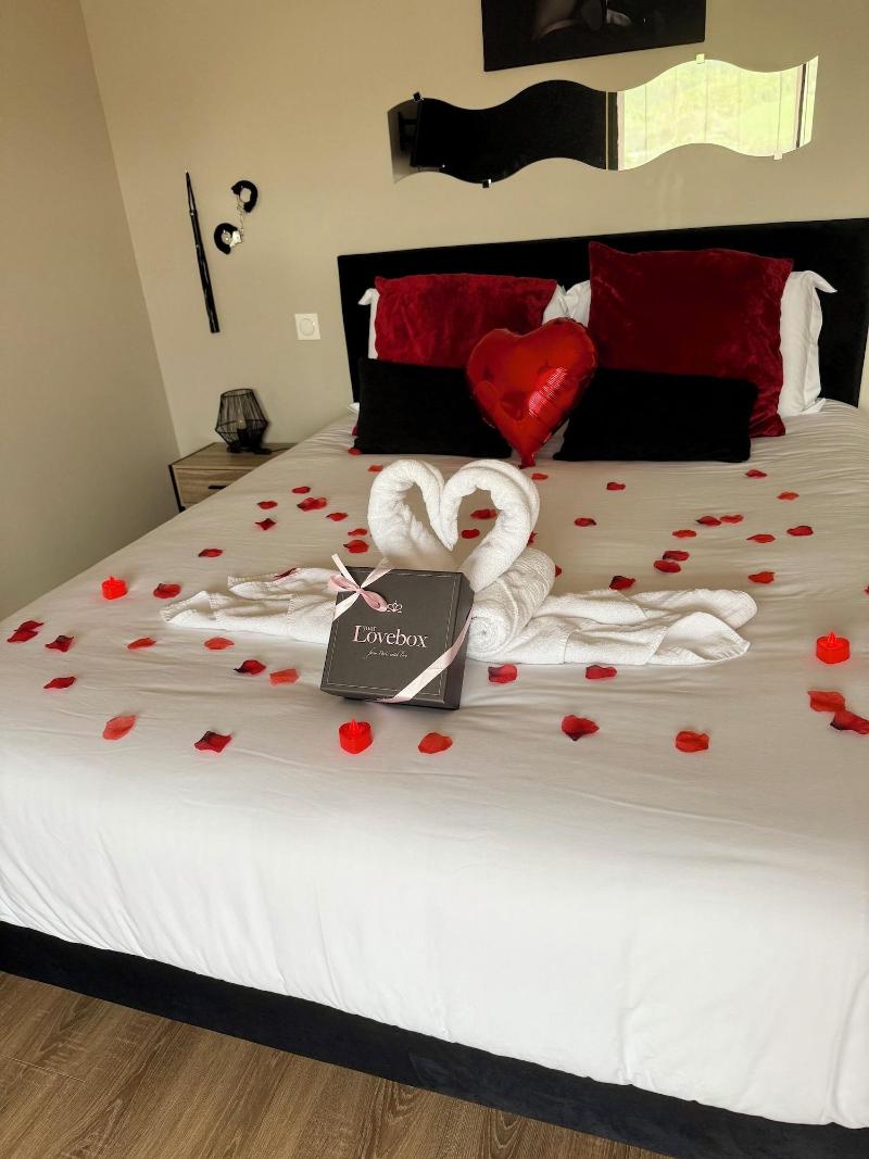 Charda Spa image