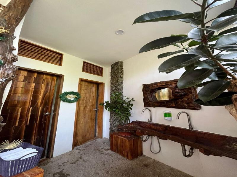 The Hat Trick Hostel image
