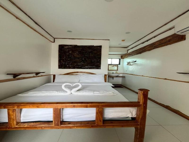 The Hat Trick Hostel image