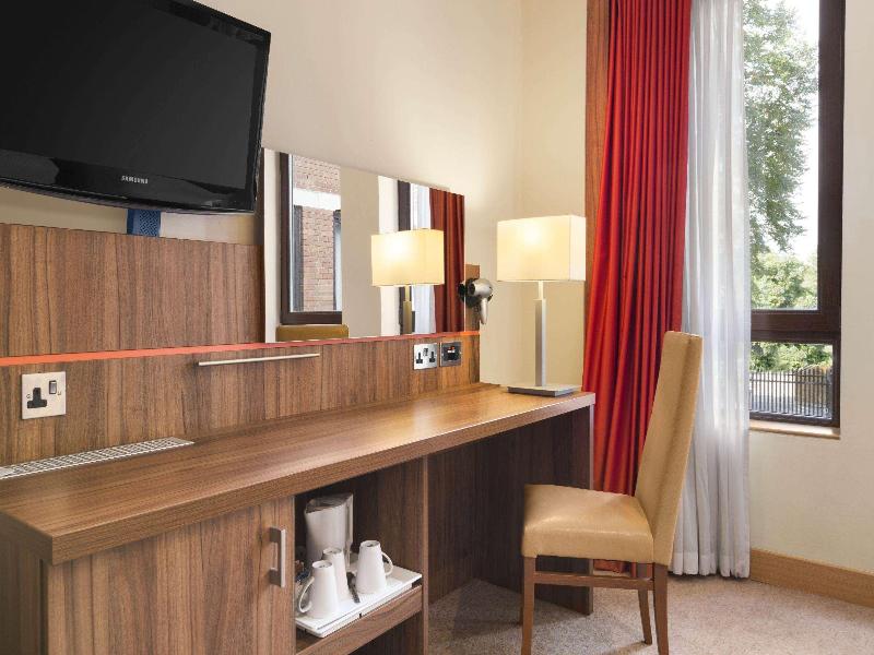 Ramada Hounslow - Heathrow East image