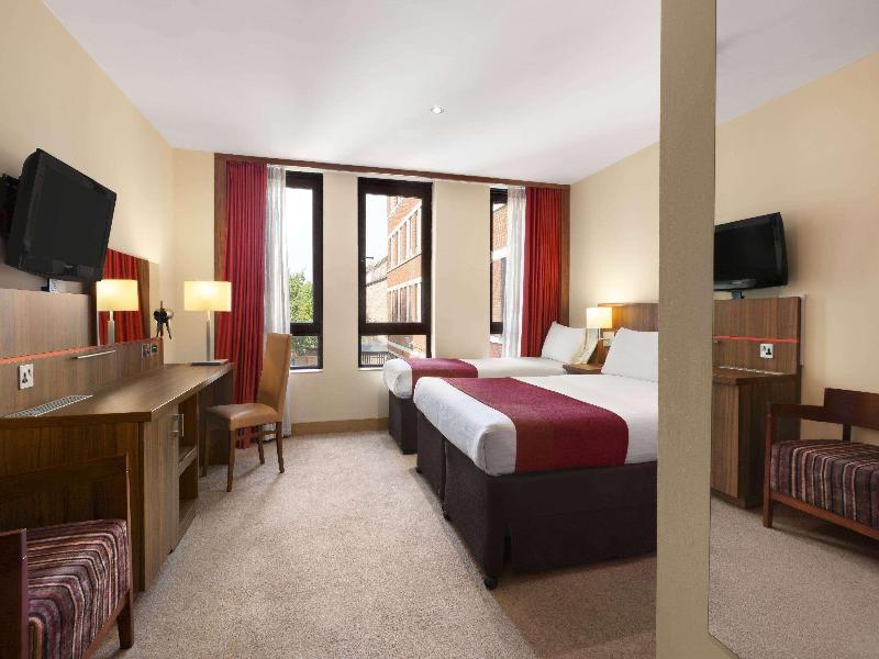 Ramada Hounslow - Heathrow East image