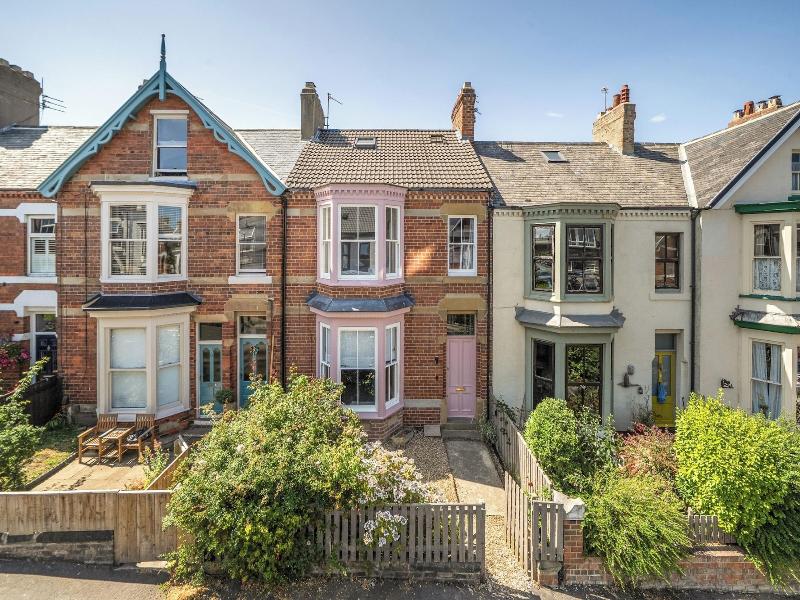 Victorian Beach House In Saltburn By The Sea image