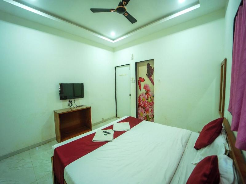 Green Heaven River Side Resort And Villa image