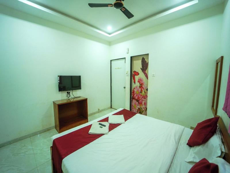 Green Heaven River Side Resort And Villa image