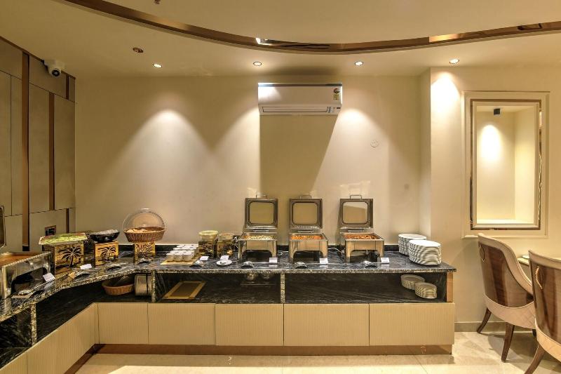 Foxoso Venue Hotel Delhi Airport image