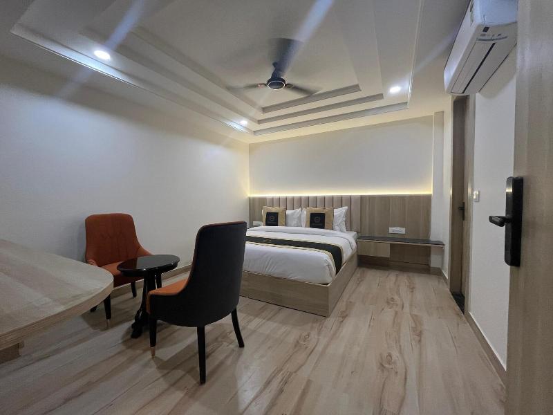 Foxoso Venue Hotel Delhi Airport image
