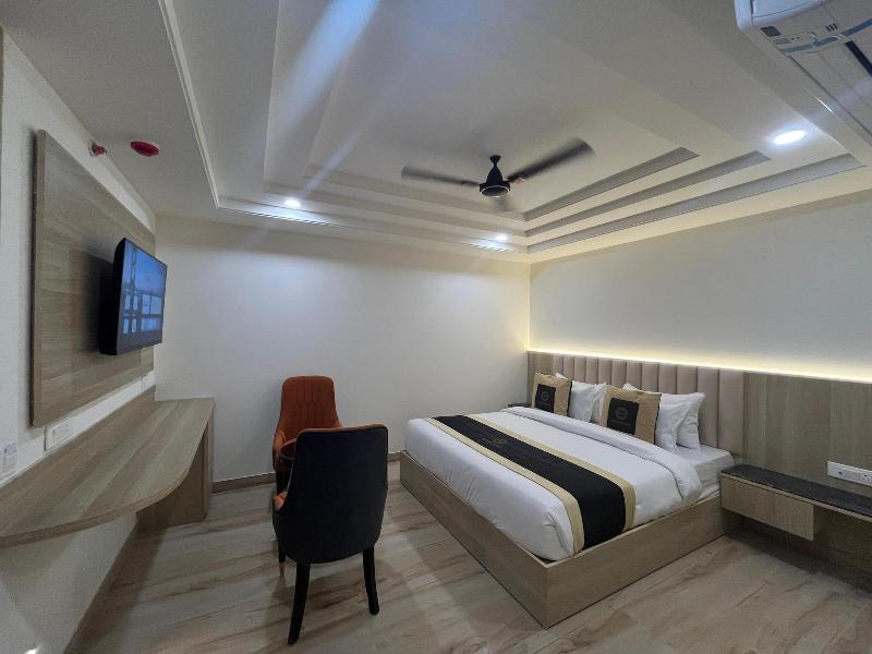 Foxoso Venue Hotel Delhi Airport image