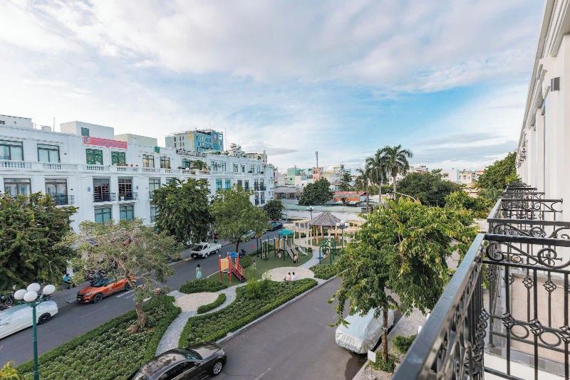 Luxhome Mekong Hotel