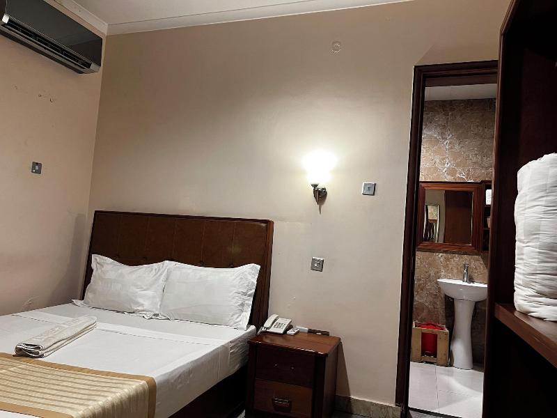 K27 Premier Backpackers image