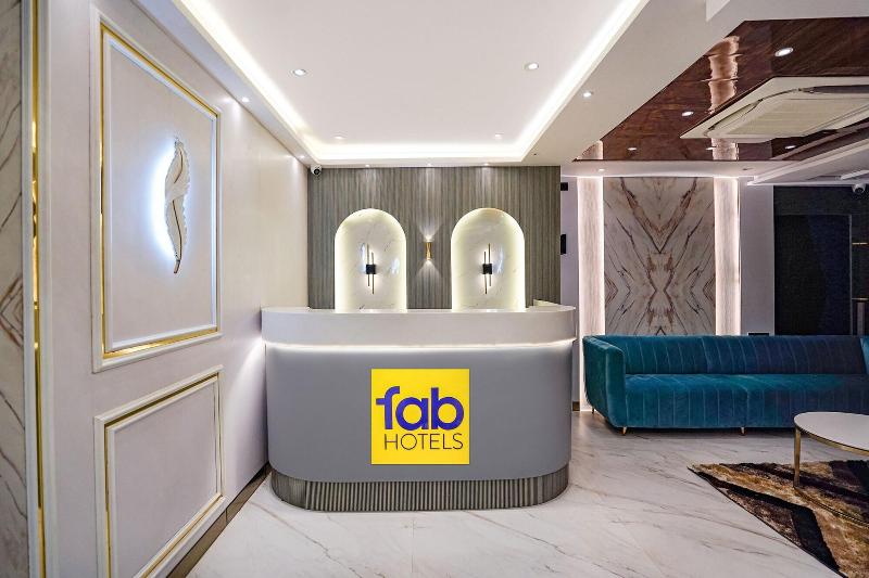 Fabhotel Well Back image